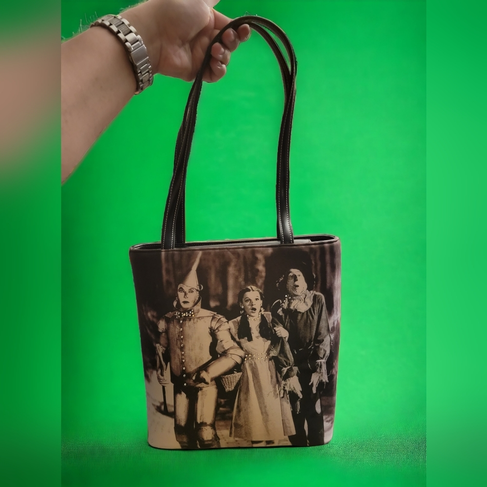 WIZARD OF OZ RARE RHINESTONE ACCENT SHOULDER BAG